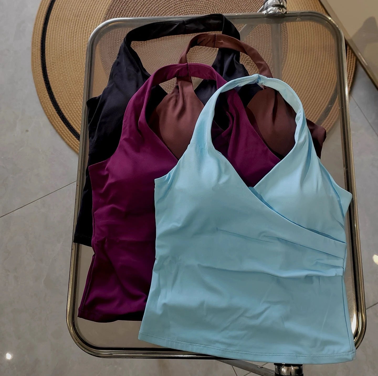 Women's Sexy V-Neck Fitness Bra Nude Sports Bra Hanging Neck Yoga Suit Vest Comfortable Breathable Gym Top for Active Wear