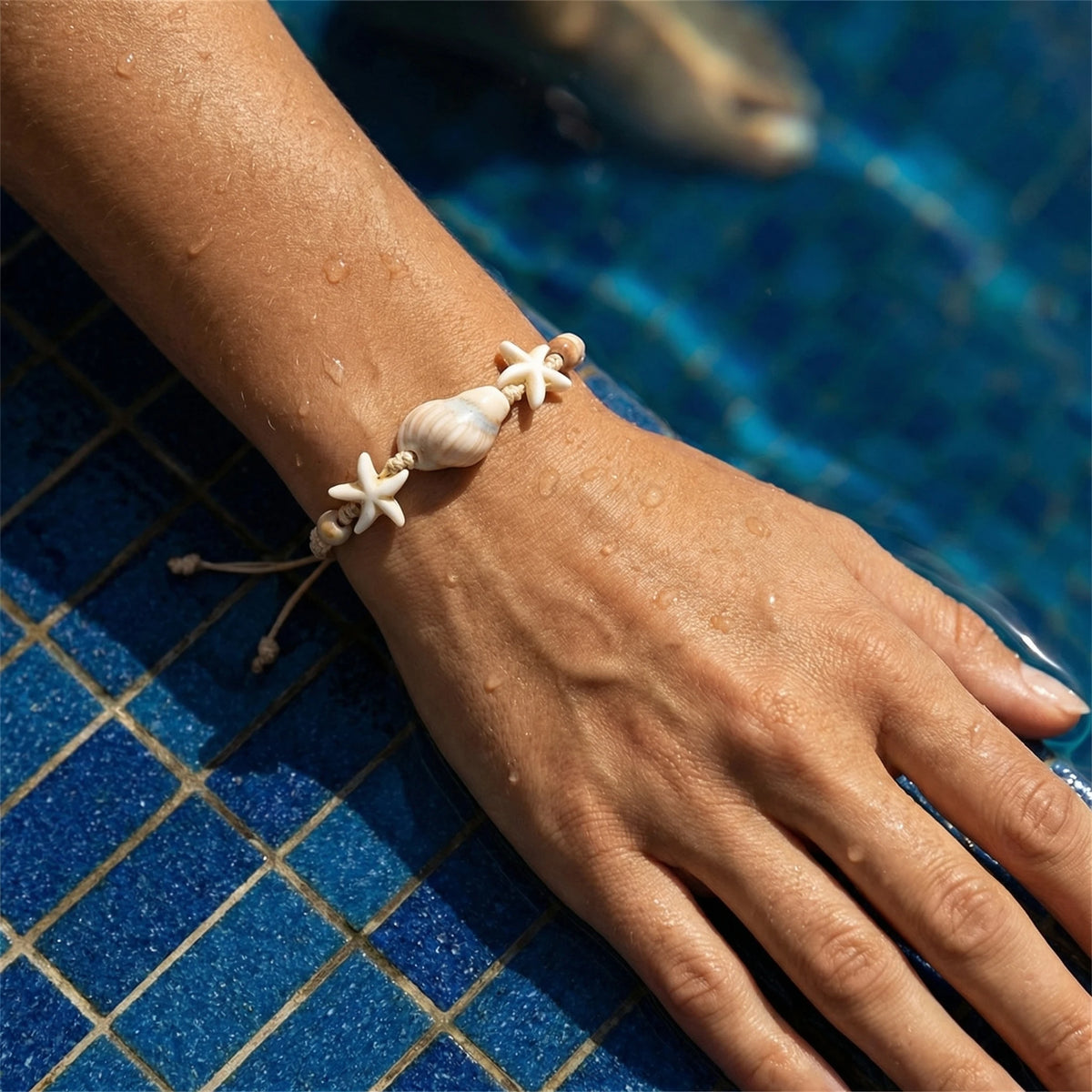 Bohemian Shell Starfish Woven Bracelet for Women Summer Beach Vacation Handmade Adjustable Rope Bangle Wristband Jewelry Gift